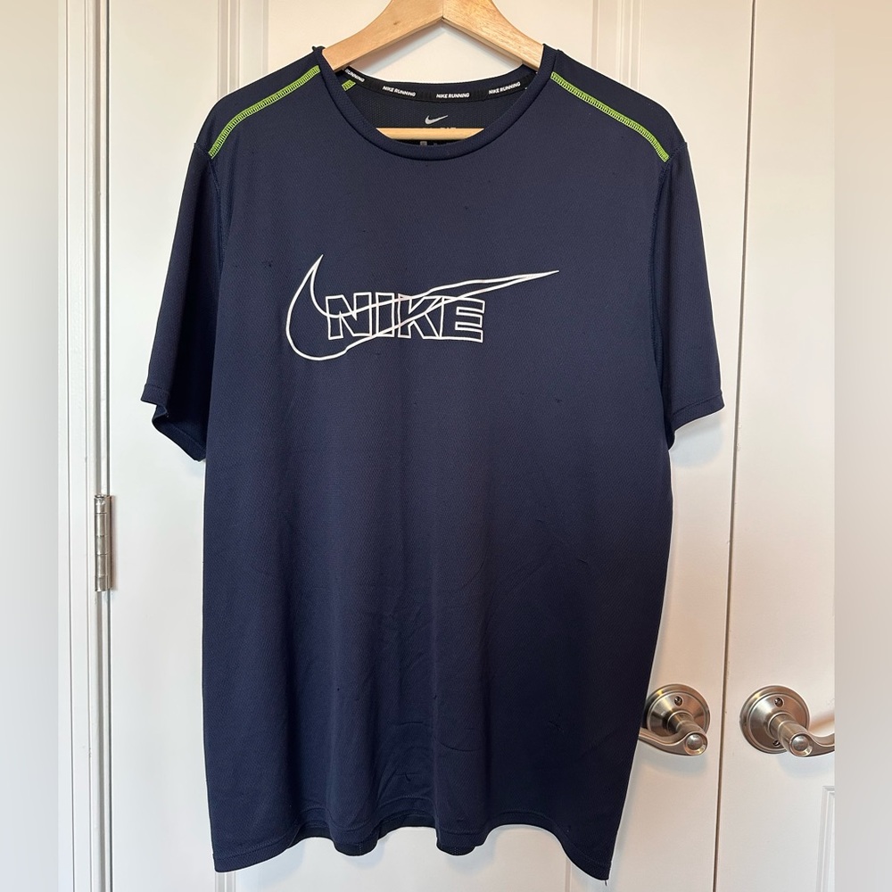 Lot of 2 Nike Dri-FIT Running Tees. 1 Navy & 1 light blue-grey. Both men’s XL